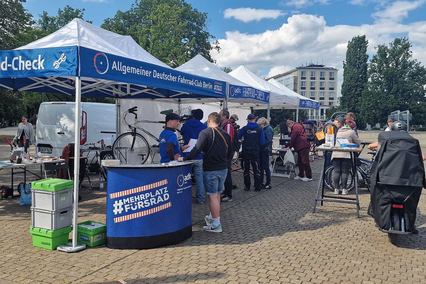 ADFC-Fahrrad-Check Pavillons