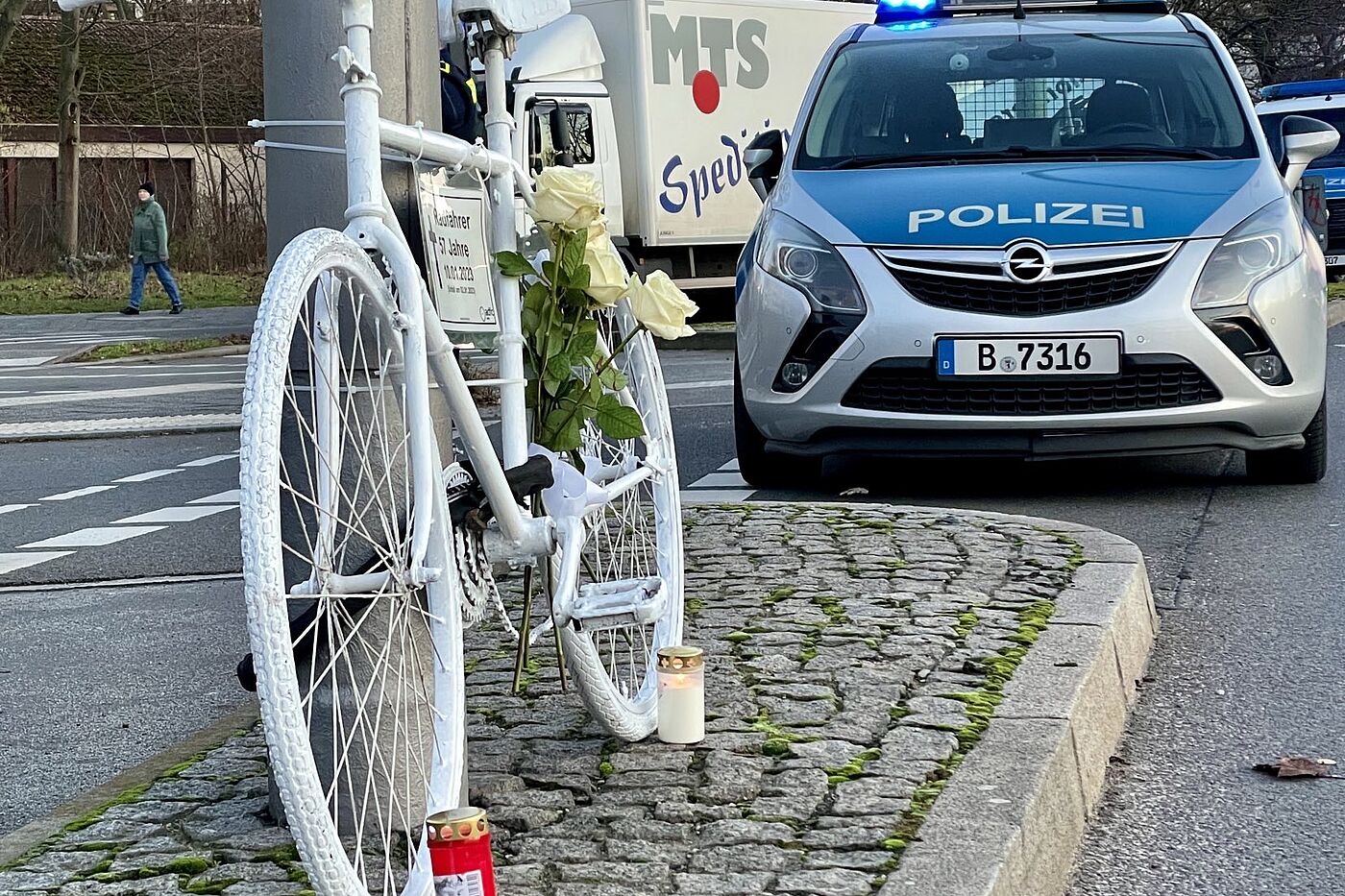 Geisterrad für getöteten Radfahrer in Spandau