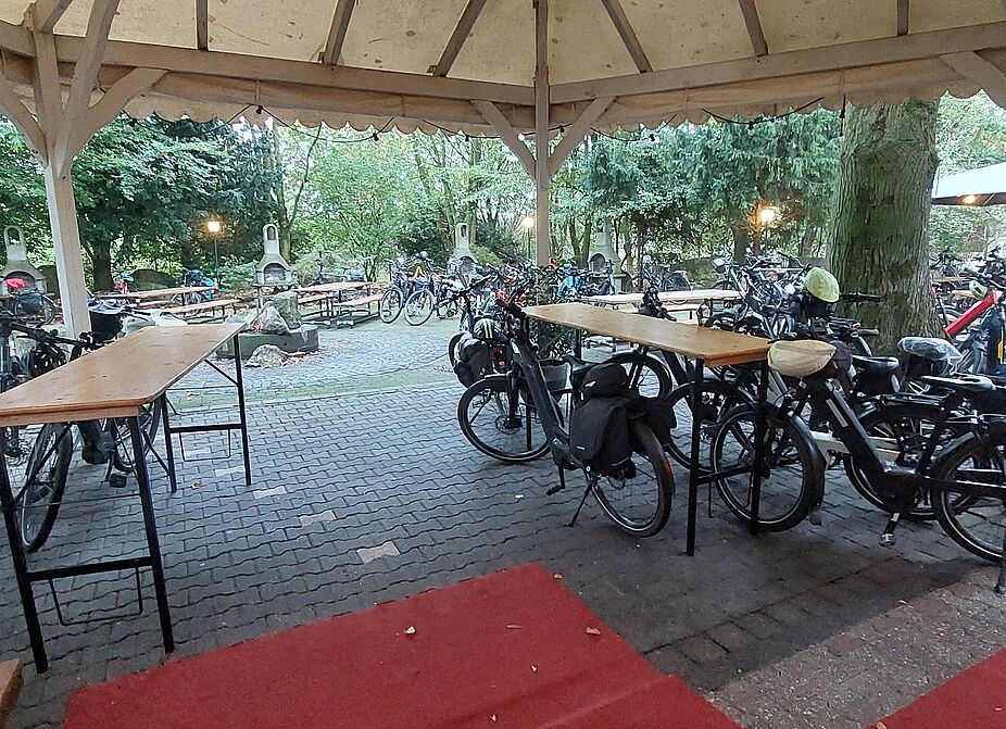 Fahrradparkplatz Albanica