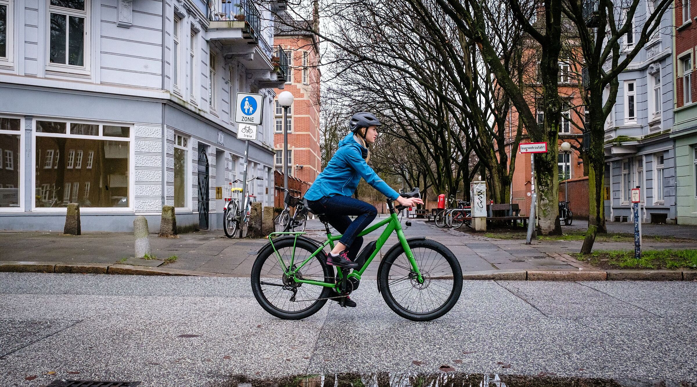 Der Herbst hält einige Herausforderungen für Radfahrende bereit. 